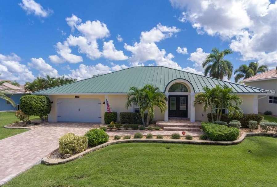 Stunning Punta Gorda Isles Waterfront Pool Home