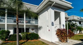 Nicely Updated Port Charlotte Condo