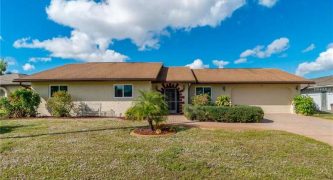 Updated Waterfront Port Charlotte Home