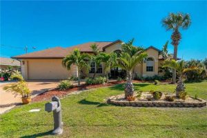 Fabulous Port Charlotte Waterfront Home Fabulous Port Charlotte Waterfront Home