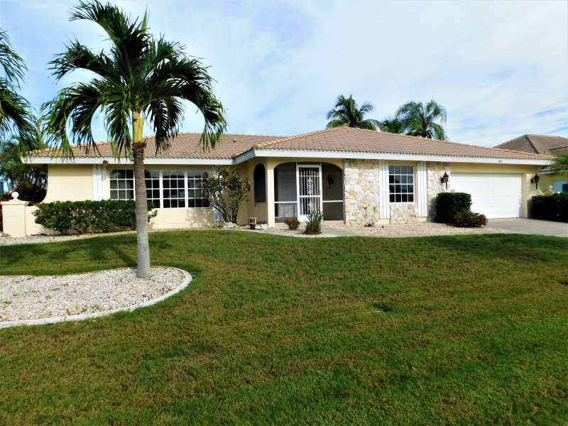 Spacious Punta Gorda Isles Home